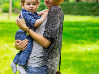 Portrait of a young mother with young child Ringwood Family Photography